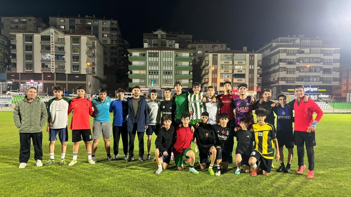 Kızılcahamam TOKİ AİHL Spor Program Okulu ve Kızılcahamam Belediyespor El Ele